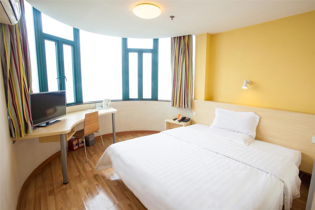7Days Inn Shenzhen Shajing Shiming Square Zewnętrze zdjęcie
