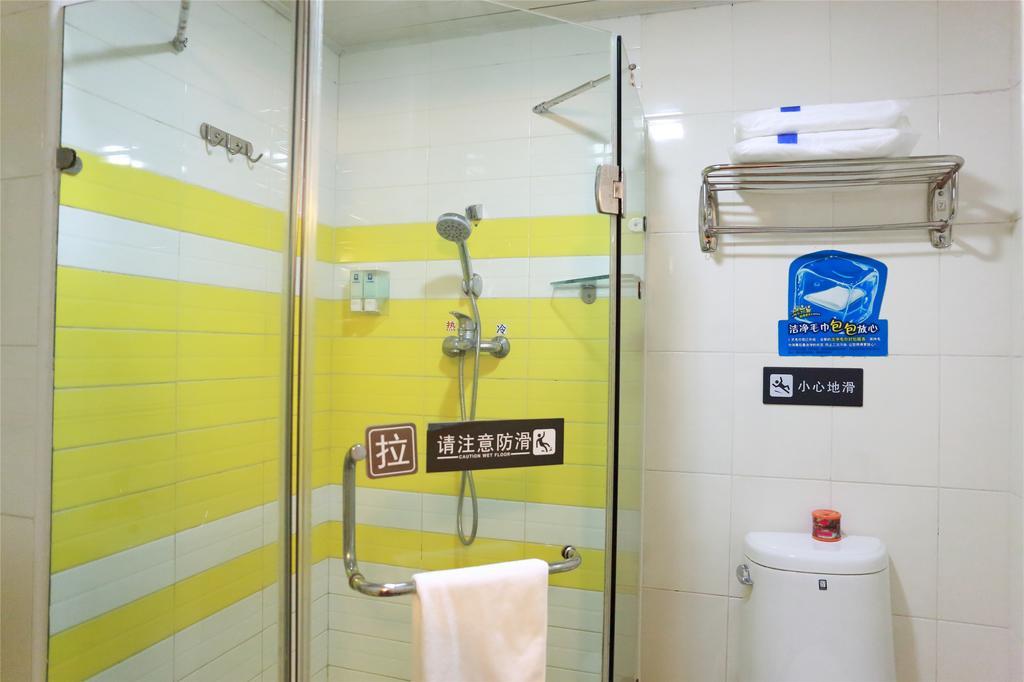 7Days Inn Shenzhen Shajing Shiming Square Zewnętrze zdjęcie